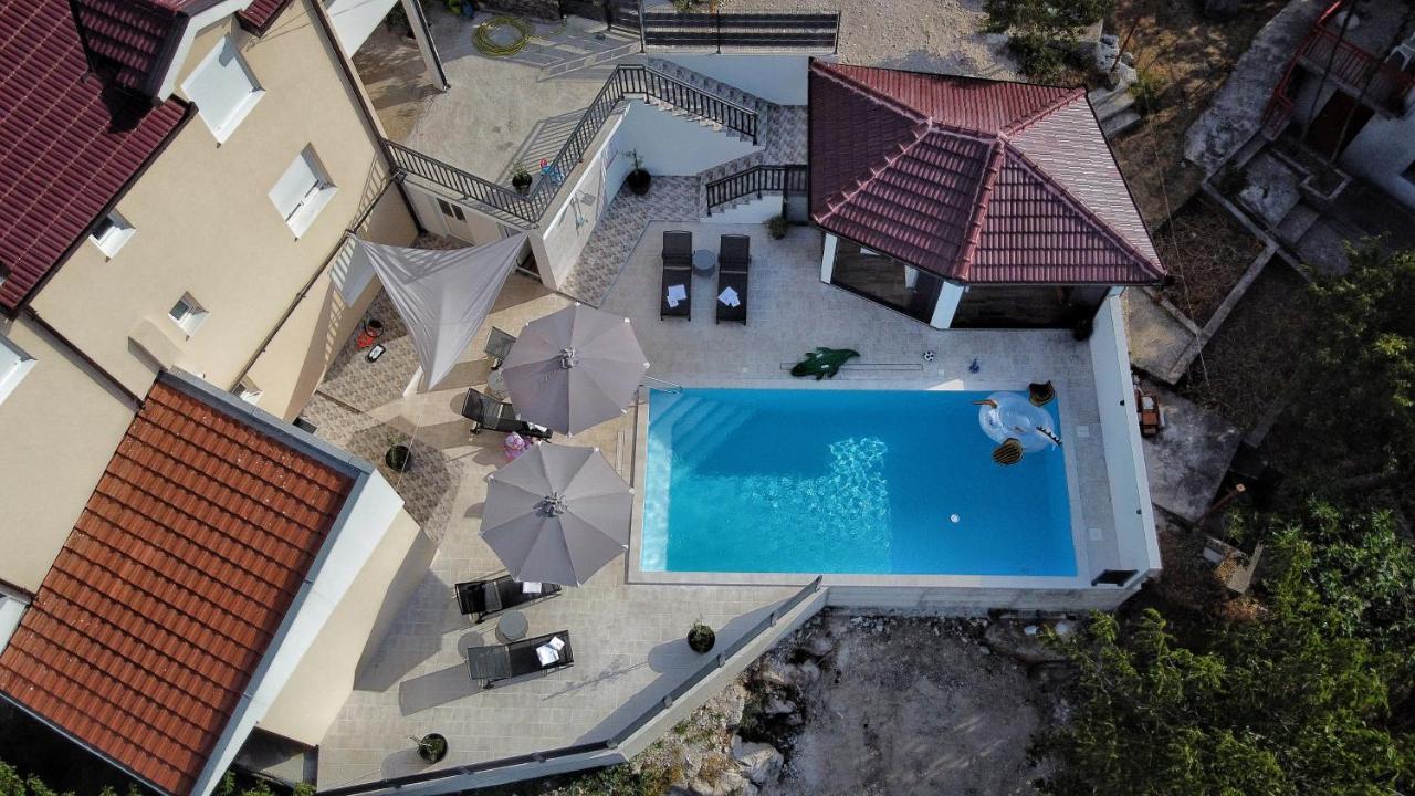 Milovic Apartment *