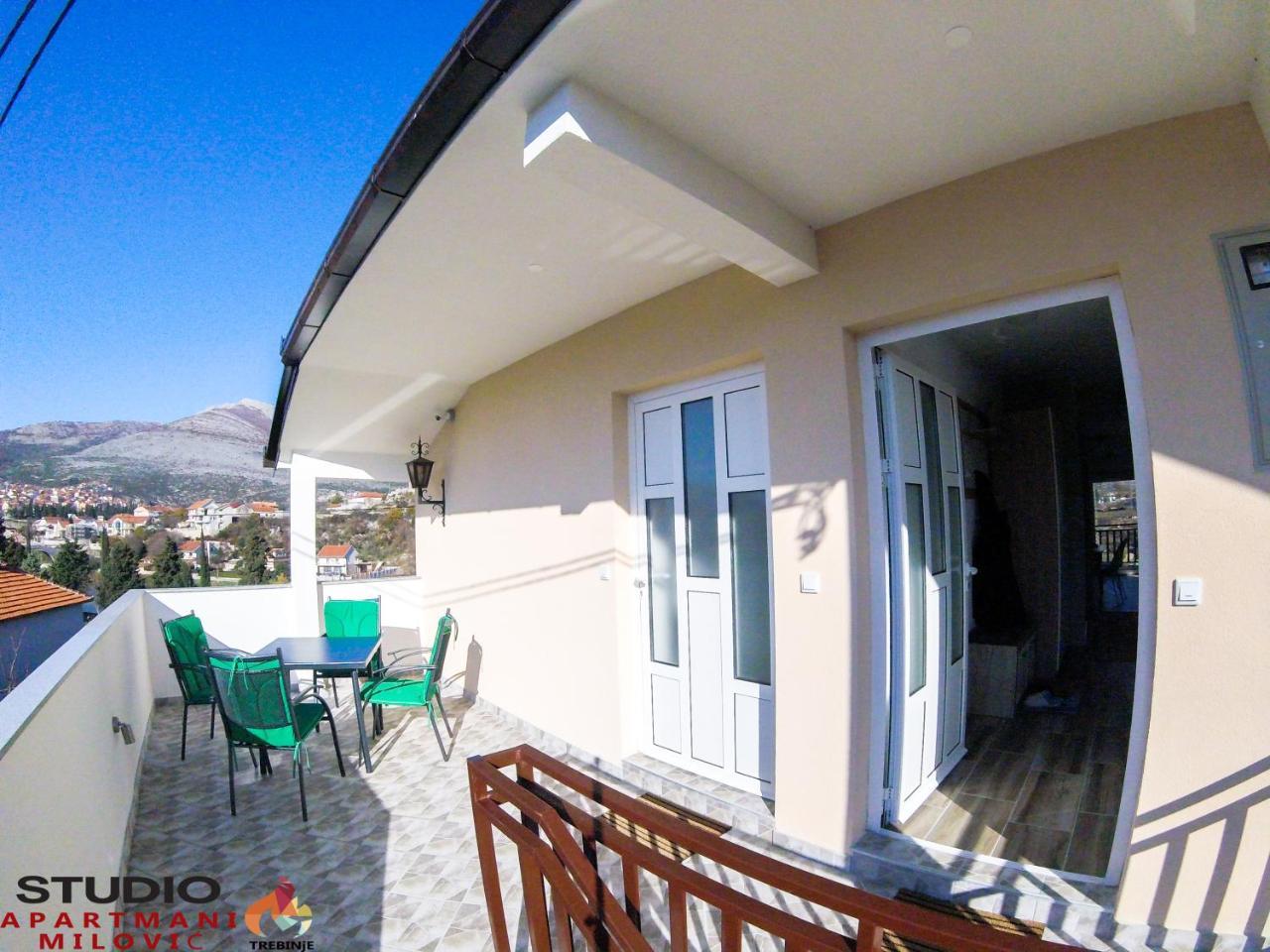 Milovic Apartment